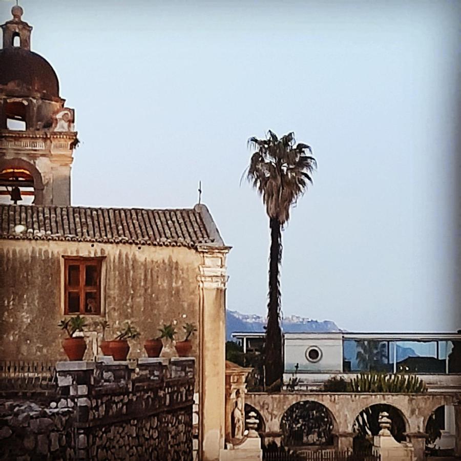 Taormina Private Apartment By Fragranza Di Sicilia ภายนอก รูปภาพ