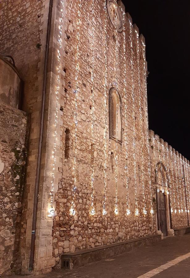 Taormina Private Apartment By Fragranza Di Sicilia ภายนอก รูปภาพ